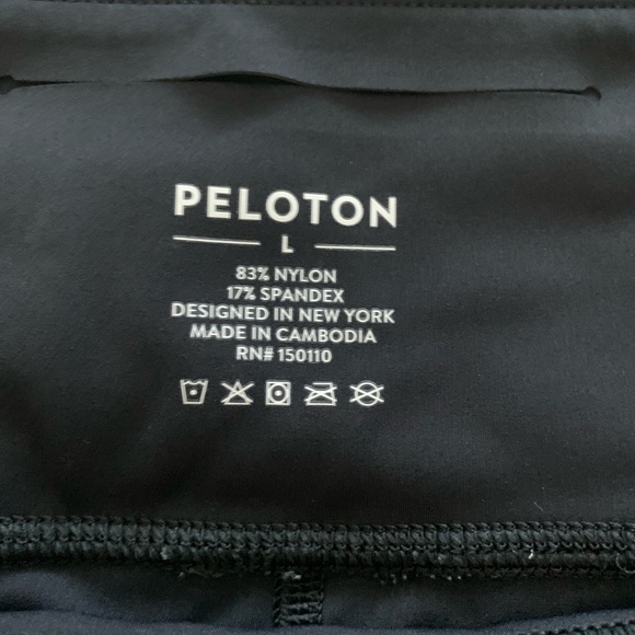 Peloton Black Cropped Leggings size Large - Picture 3 of 5